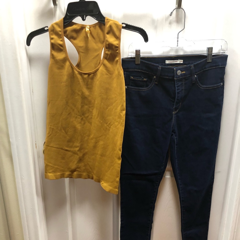T-shirt & Jeans